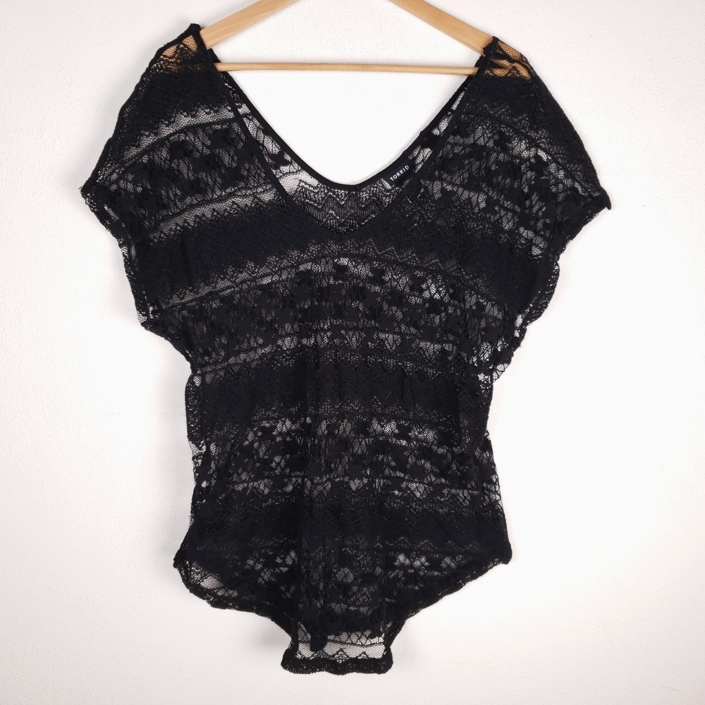 Torrid Top Women Sz 1 Black Open Knit Cap Sleeve Pullover Lace Whimsigoth Witchy